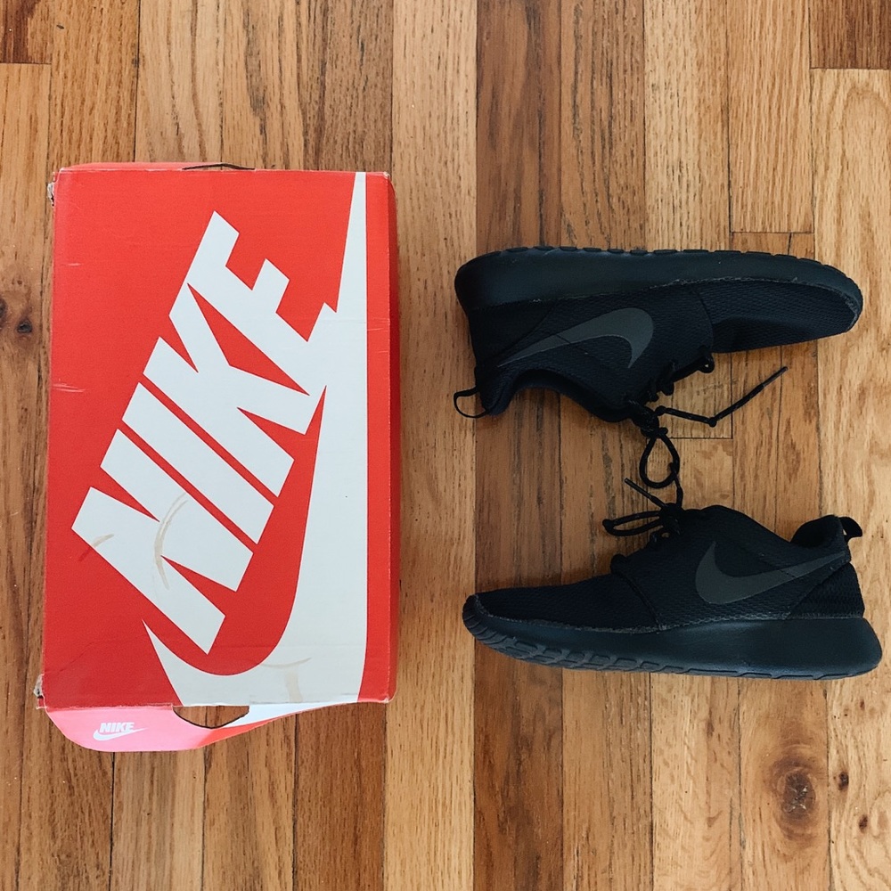 Nike Roshe Black